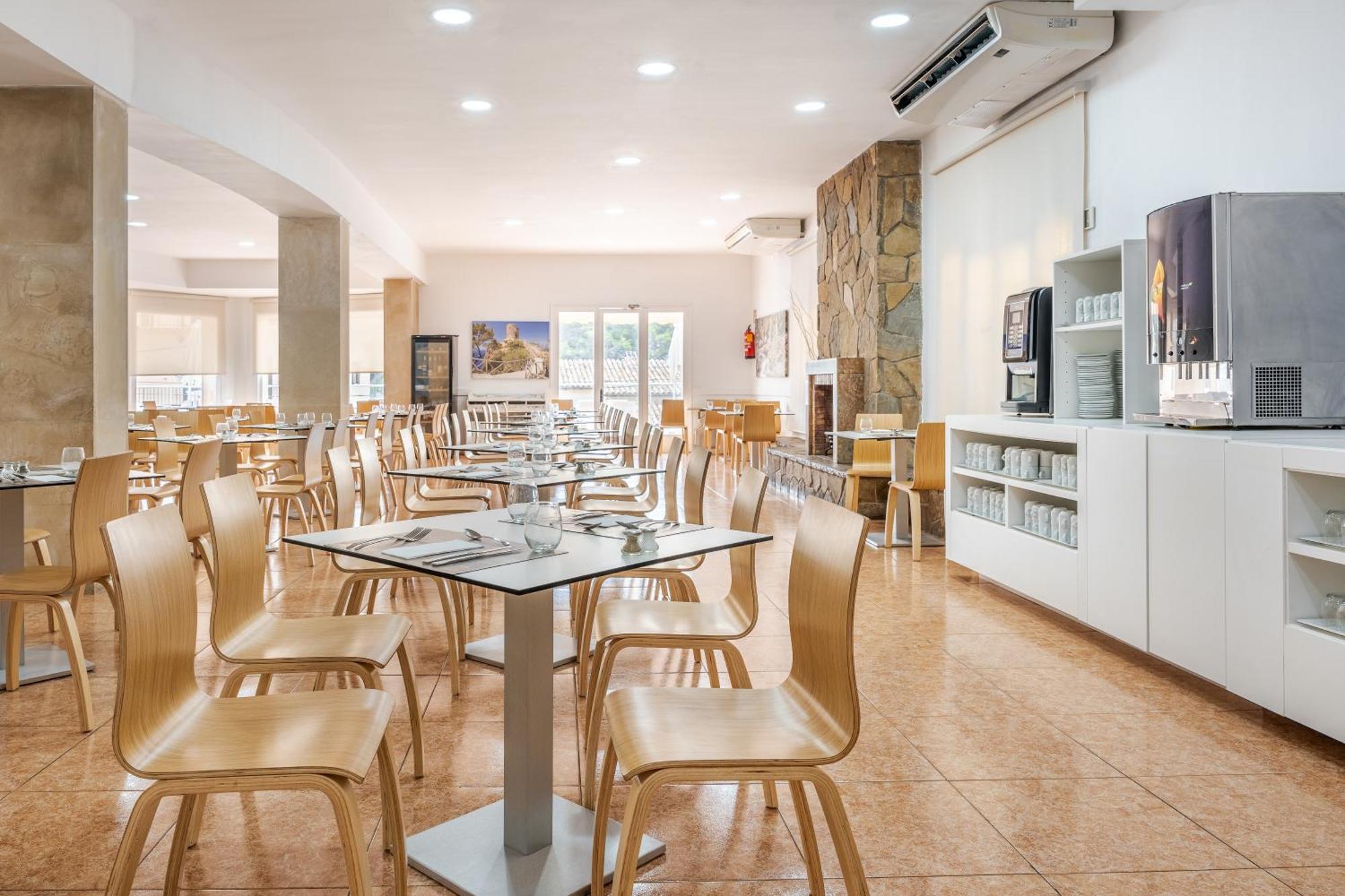 Globales Simar Hotel Cala San Vicente  Exterior photo